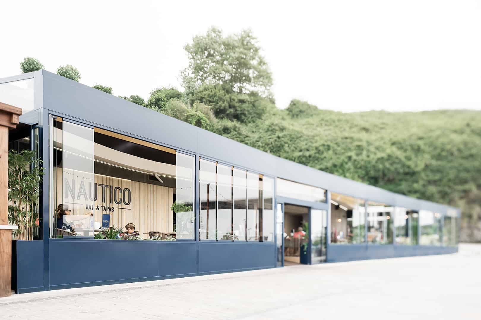 Restaurante del Náutico de Ribadeo renovado con Grupo Roig.